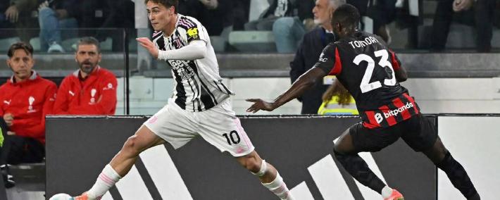 罗马+那(nà)不勒斯均(jūn)上演逆轉(zhuǎn)好戏，两队同分，排名包揽前二