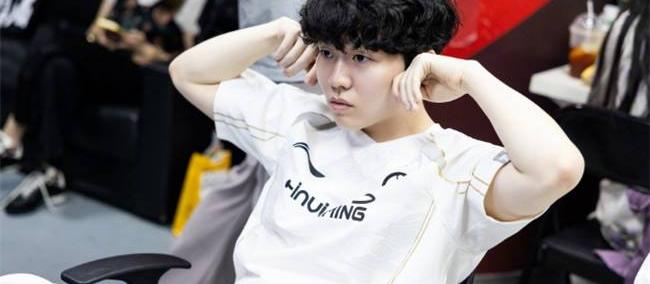 【一竞技(jì)】LOL：冒泡赛胜者组对决前瞻 IG和TES宿命对决！