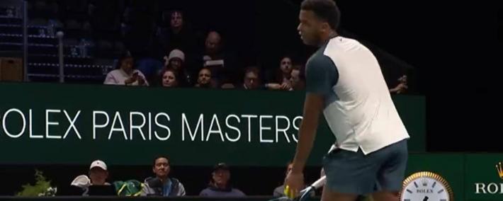 职业网球选手发球有多快？2025大师赛新纪录诞生：243公裡(lǐ)/小时，接近高铁车速