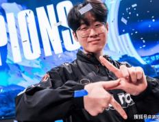 S14冠军皮肤开始宣传，zeus却被區(qū)别对待，登录页面被故意遮(zhē)挡