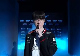 LOL外网热议，S15在(zài)中国举办，Faker受魔咒困扰，GEN拿到夺冠剧本