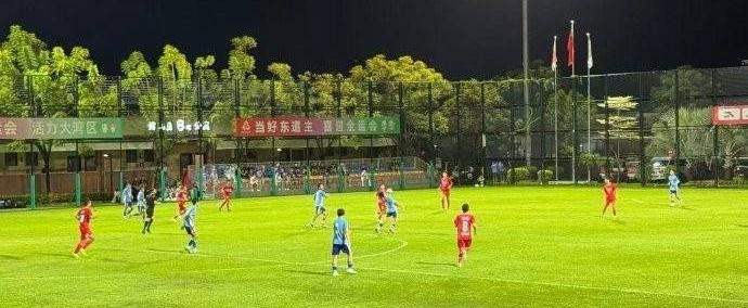 上(shàng)海U16男足全运会小组赛两战全胜，以小组头名挺进1-8名排位赛