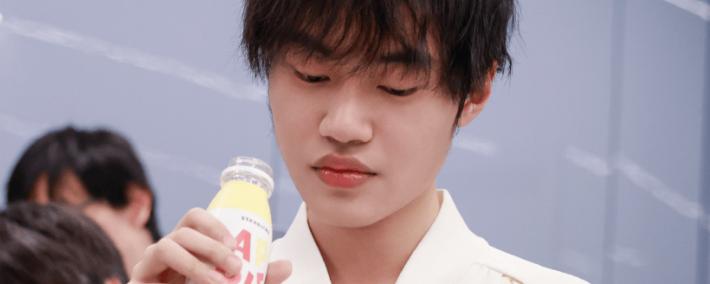 解说米勒说出LPL困境，中单选手出现严重斷(duàn)档，新生代实力都很菜