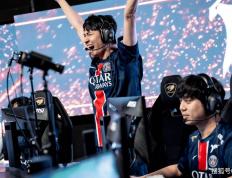 LOL全华班晋级世界赛！Karsa泪灑(sǎ)赛场，FoFo：我真(zhēn)的有罪？