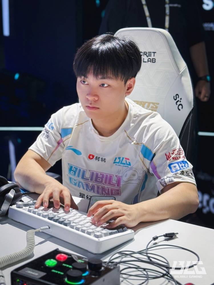 【7.16】电竞游戏前沿资訊(xùn)：LOL美测服更新、Xiaoxu离队、Lele、JiaQi恢复自由人、飞牡蠣(lì)战队喊(hǎn)话HLE