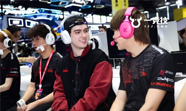 无畏契约：autumn将離(lí)开FPX，战队可能分崩離(lí)析