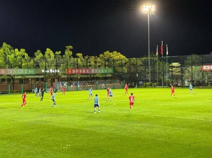 上(shàng)海U16男足全运会小组赛两战全胜，以小组头名挺进1-8名排位赛