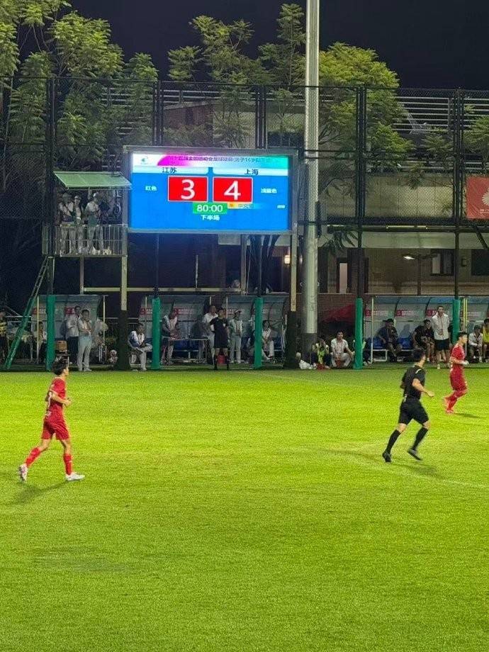 上(shàng)海U16男足全运会小组赛两战全胜，以小组头名挺进1-8名排位赛