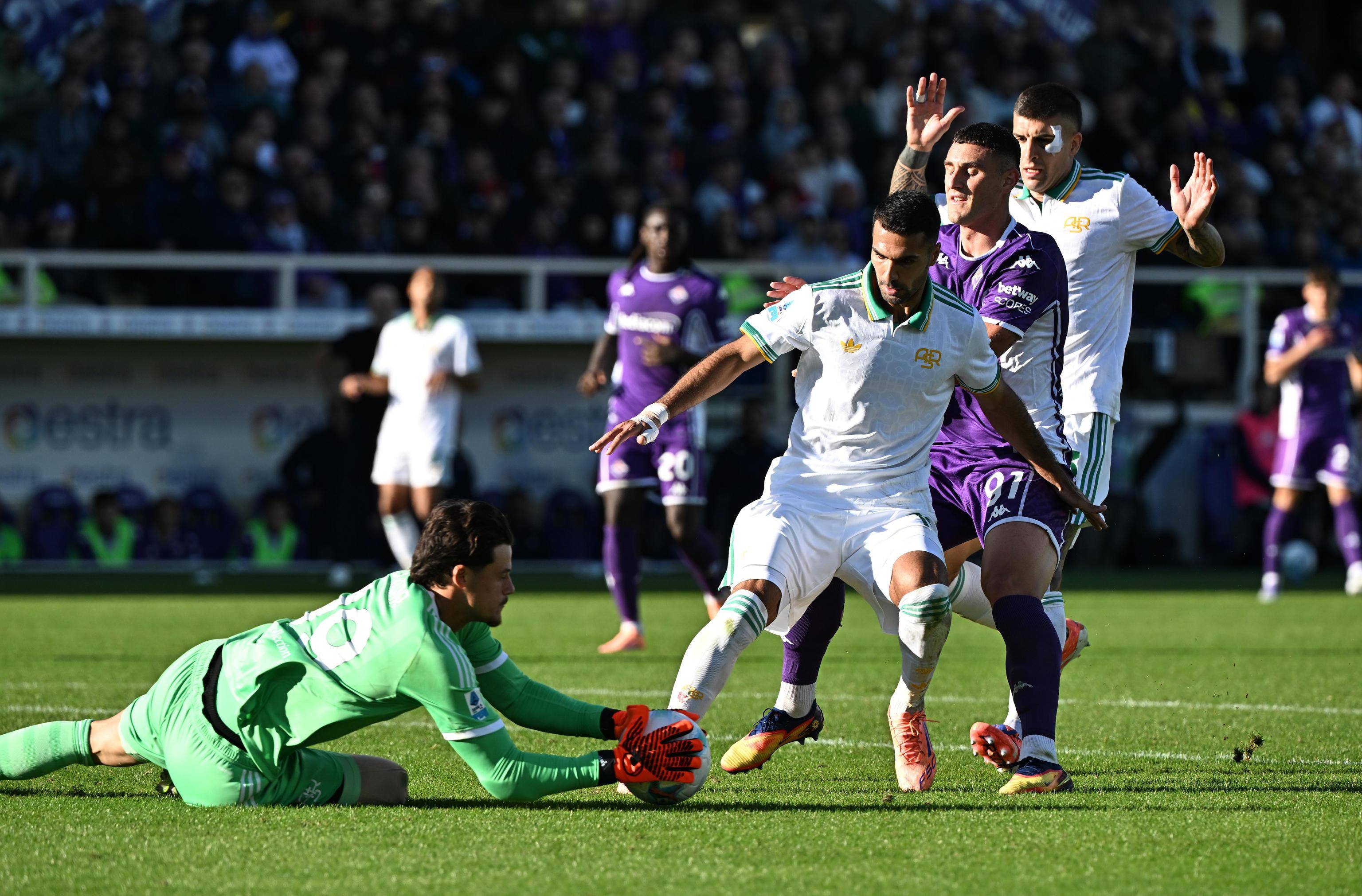 罗马+那(nà)不勒斯均(jūn)上演逆轉(zhuǎn)好戏，两队同分，排名包揽前二