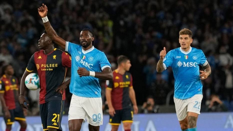 罗马+那(nà)不勒斯均(jūn)上演逆轉(zhuǎn)好戏，两队同分，排名包揽前二