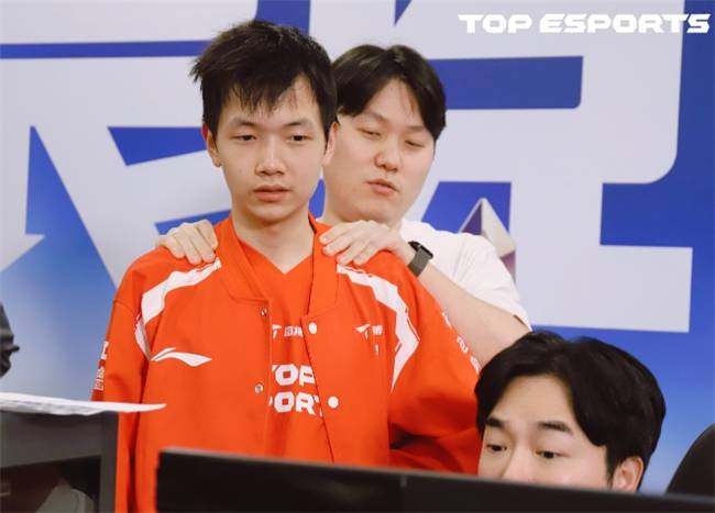 【一竞技(jì)】LOL：冒泡赛胜者组对决前瞻 IG和TES宿命对决！