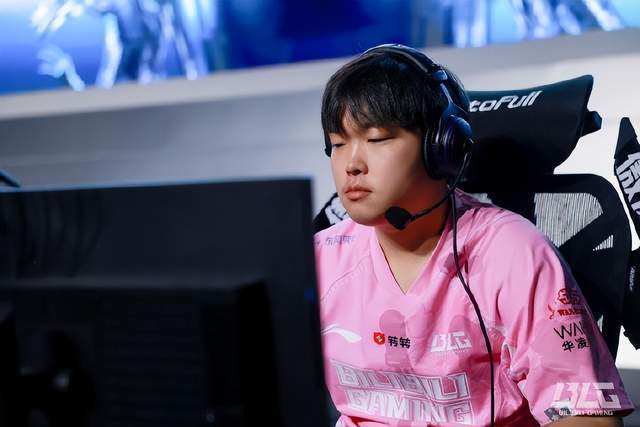 第三賽(sài)段总決(jué)賽(sài)：TES与BLG的终局之战，银龍(lóng)杯与一号种子(zi)的归属！