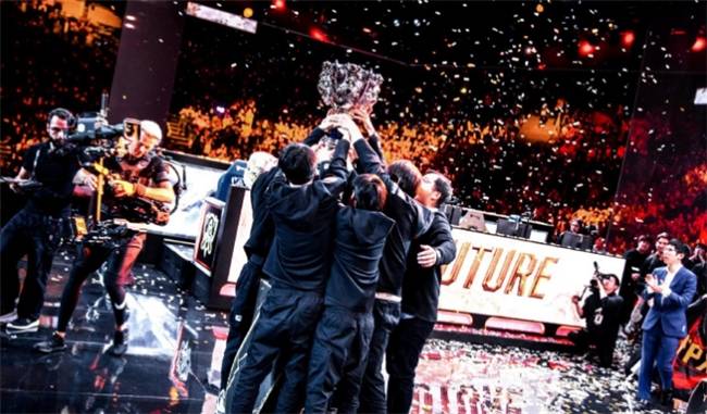 【一竞技1JingJi】LOL：FPX官宣退(tuì)出LPL賽(sài)事 369大概率休息(xī)AL全员续约