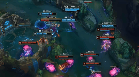 LOL縂(zǒng)决赛精彩对决，游戏帶(dài)你体验策略